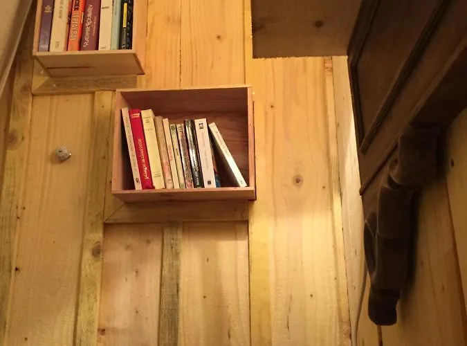 Le Caillebotis Hotel *